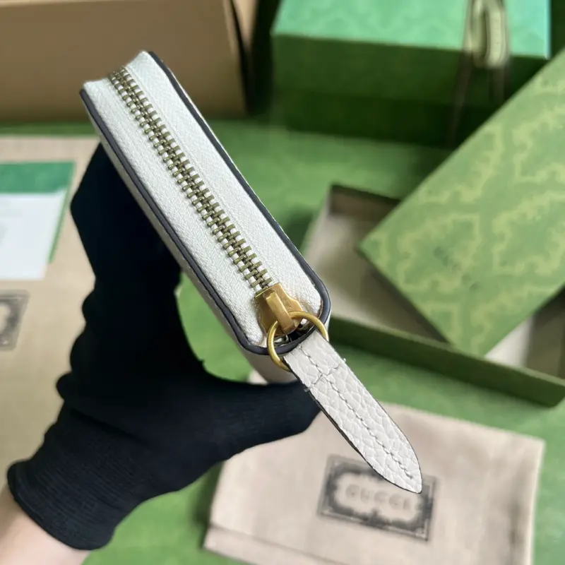 750458 CM 1 High-Quality Bags - Image 4