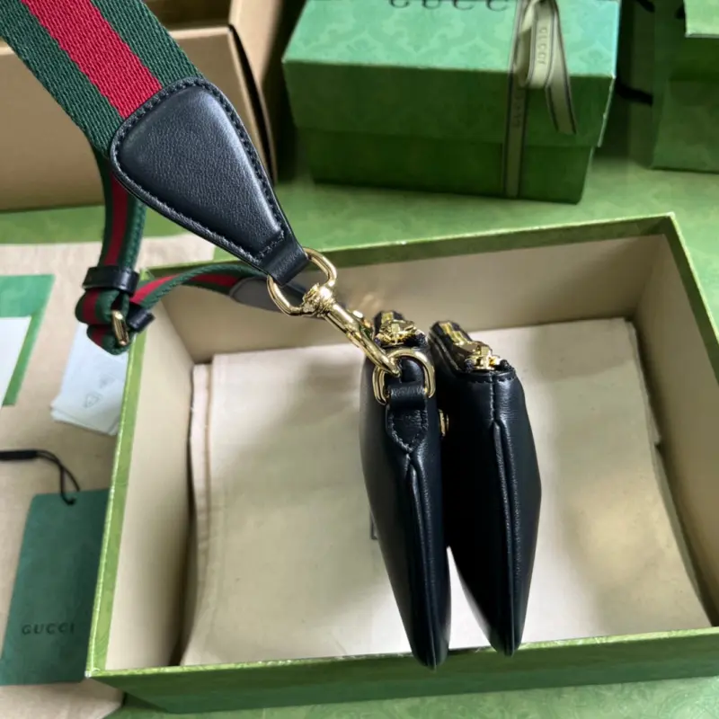 724599 CM 1 High-Quality Bags - Image 4