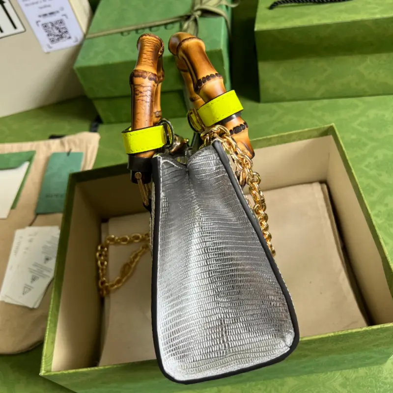 675800 CM 1 High-Quality Bags - Image 4