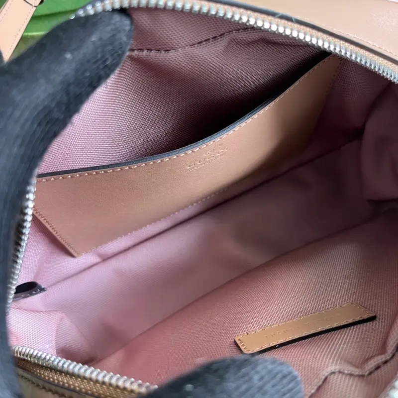 744542 High-Quality Bags - Image 4