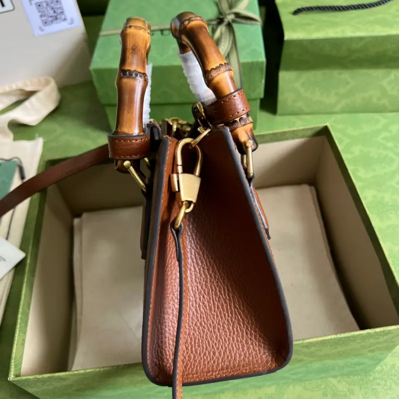 655661 High-Quality Bags - Image 4