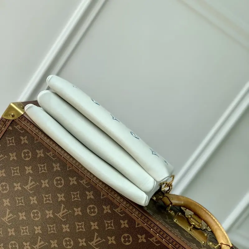 M11225 26x20x12cm High Quality Bags - Image 4