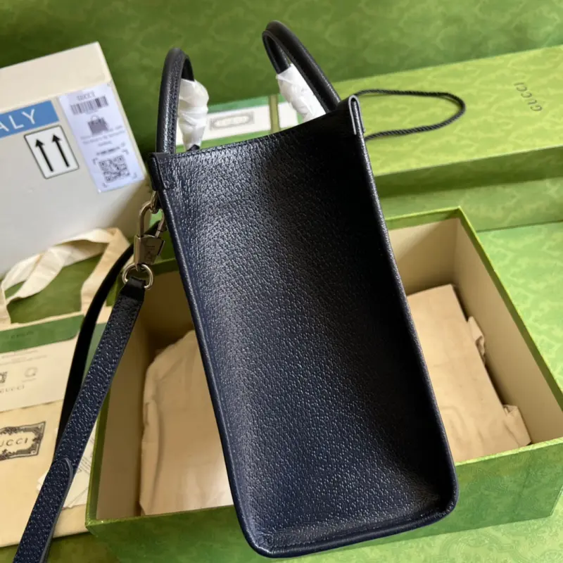 659983 CM 3 High-Quality Bags - Image 4