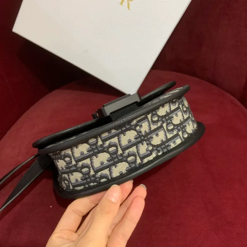 ML55 High Quality Bags - Image 4