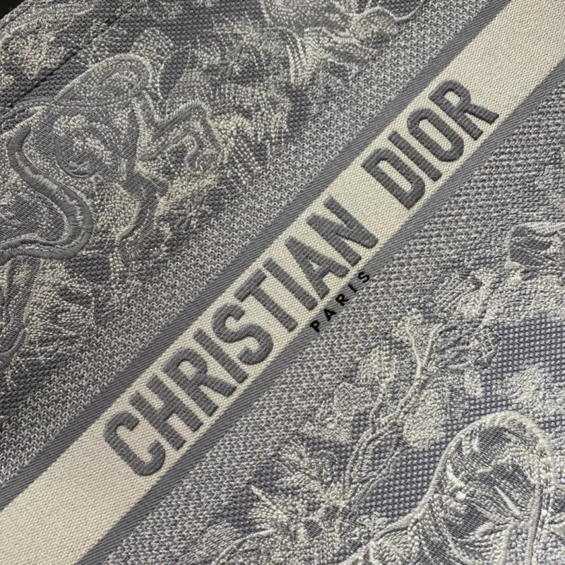 ML13 3 High Quality Bags - Image 5