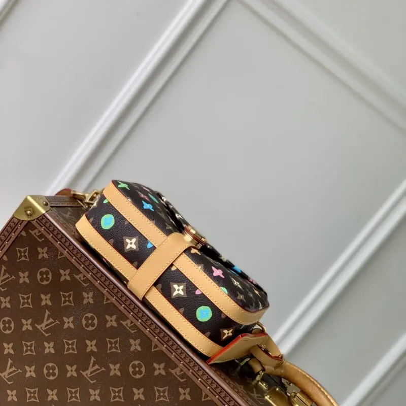 M24820 23.5x15.5x8.5cm High Quality Bags - Image 4