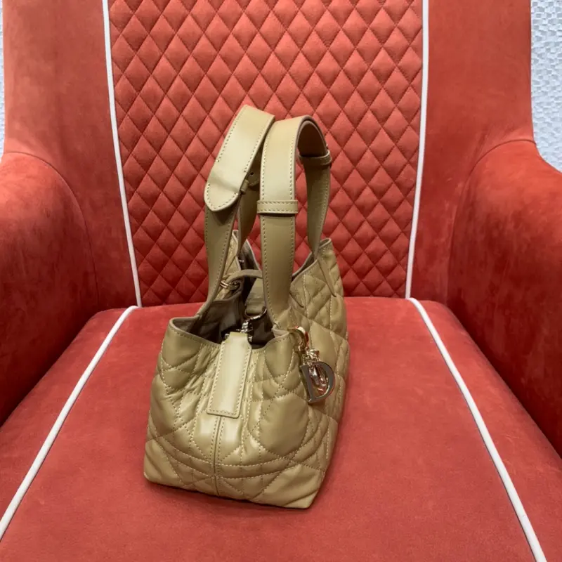 ML176 2 High Quality Bags - Image 4