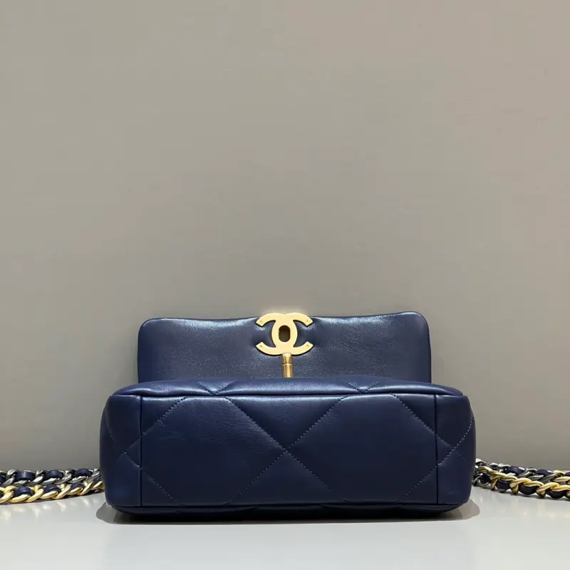 19Bag Small 26cm CM 2 High Quality Bags - Image 4