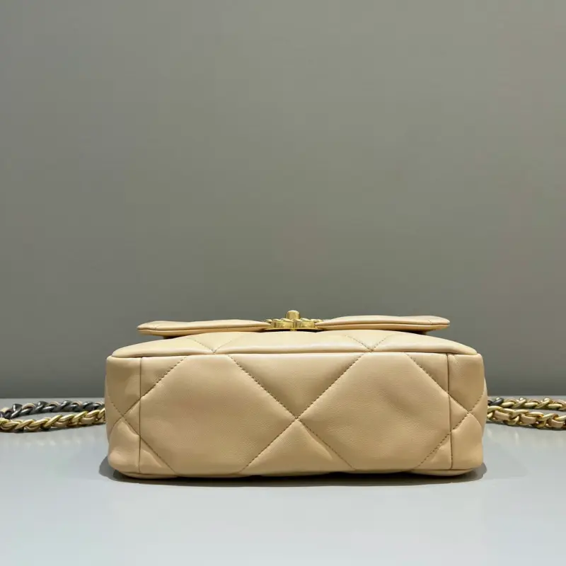 19BAG Small 26cm CM 10 High Quality Bags - Image 4