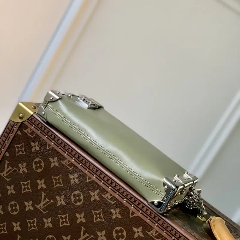 M25445 Dark Green 23x12x4cm High Quality Bags - Image 4