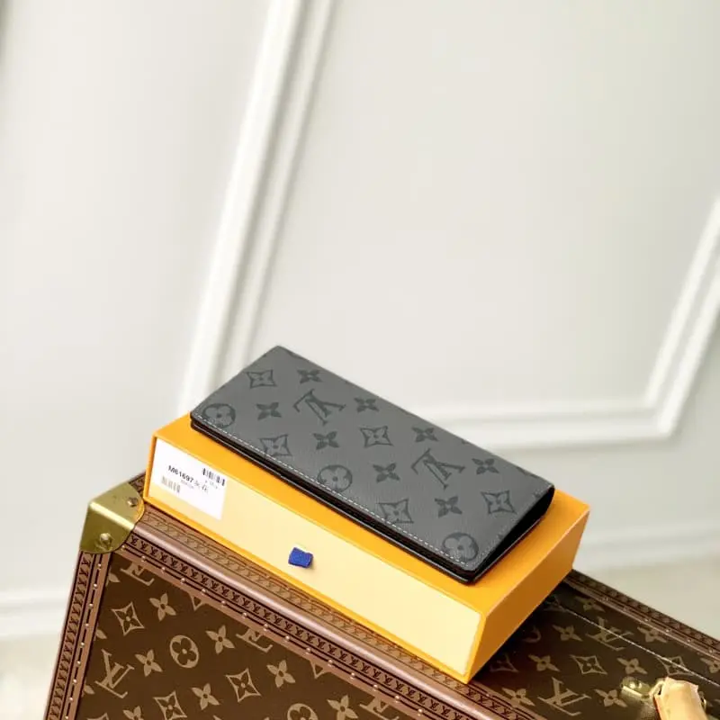 M61697 Grey Flower HH38 19X10cm High Quality Bags - Image 4