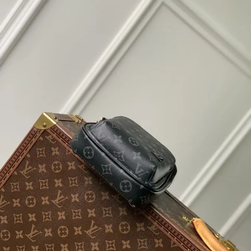 M083566 Black 19x10.5x6cm High Quality Bags - Image 4