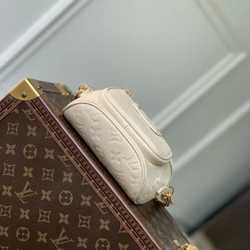 M82208 Beige embossed 17x12x9.5cm High Quality Bags - Image 3