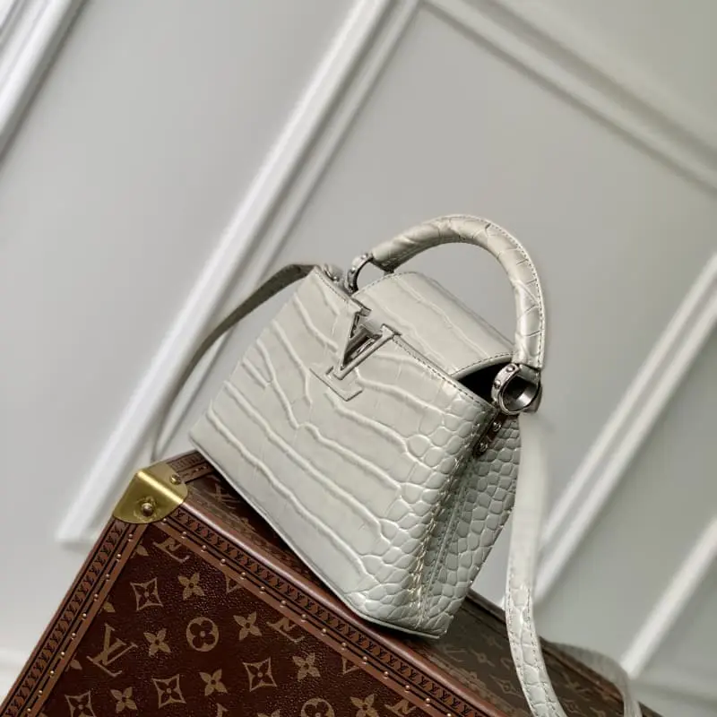 M48865 GreyMini 21x14x8cm High Quality Bags - Image 3