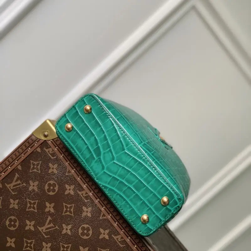 M48865 GreenMini 21x14x8cm High Quality Bags - Image 3