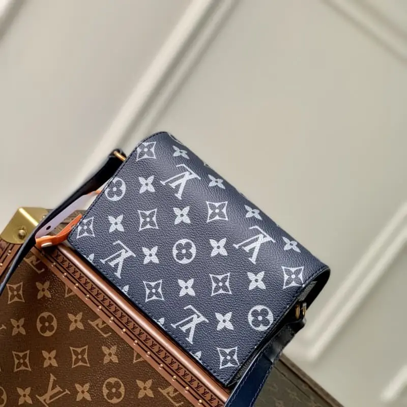 M81783 blue flower silk screen printing 18x11x6.5cm High Quality Bags - Image 3