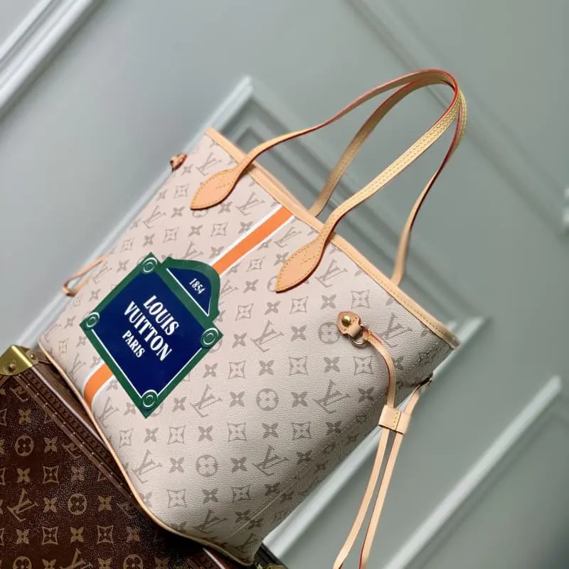 M23501 31x28x14cm High Quality Bags - Image 3