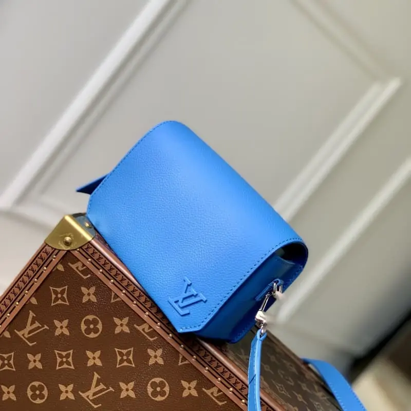 M82085 Indigo 17.3x12x7cm High Quality Bags - Image 3