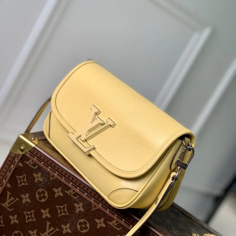 M22618 24.5x15.5x9cm High Quality Bags - Image 3