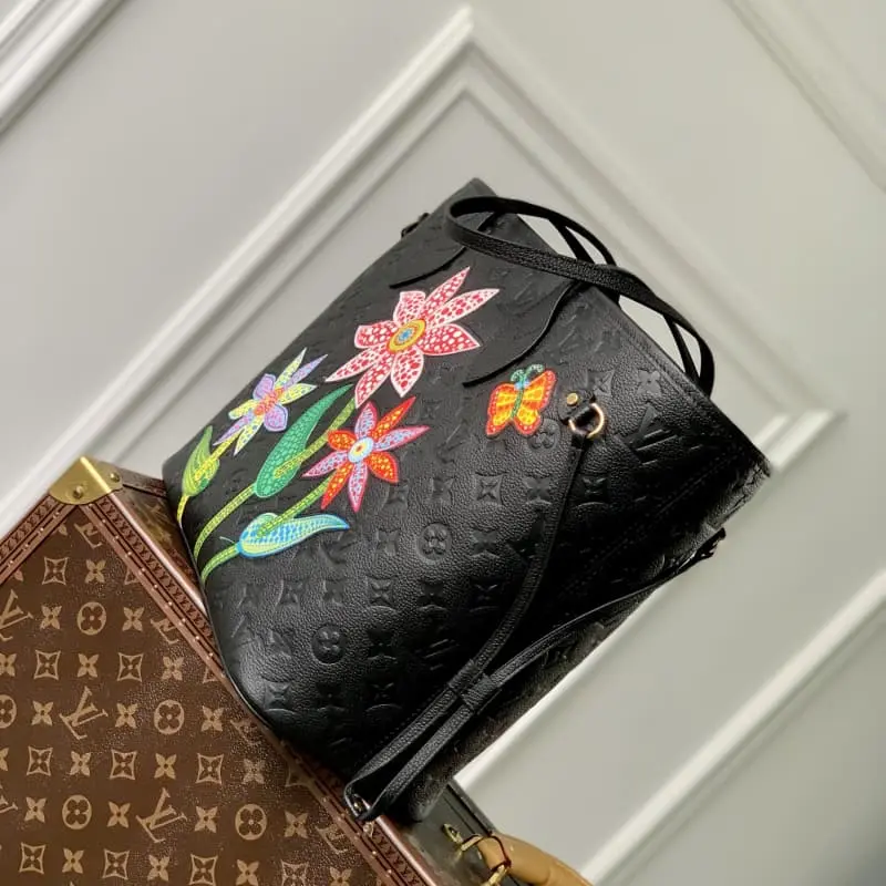 M21733 Black Flowers 31x28x14cm High Quality Bags - Image 3