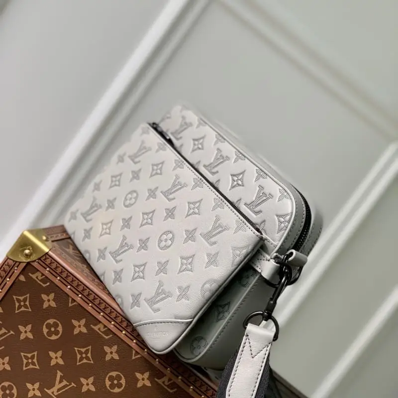 M46603 Grey 25x18.5x7cm High Quality Bags - Image 3