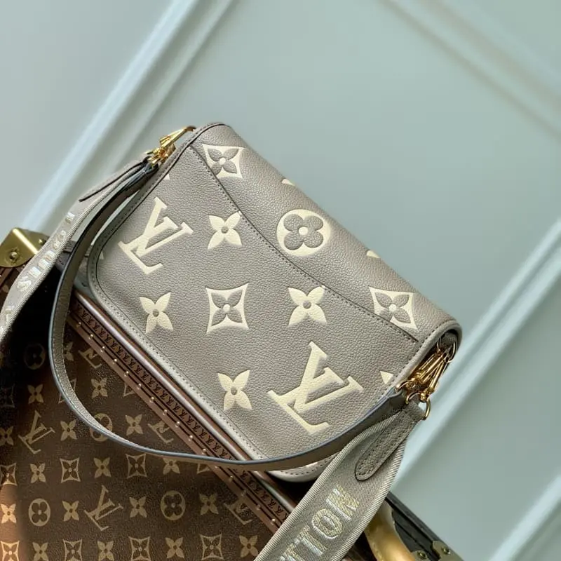 M46386 Grey Silk Screen 23x16x8.5cm High Quality Bags - Image 3