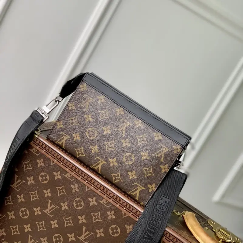 M81124 Presbyopia 18.5x11x6.5cm High Quality Bags - Image 3