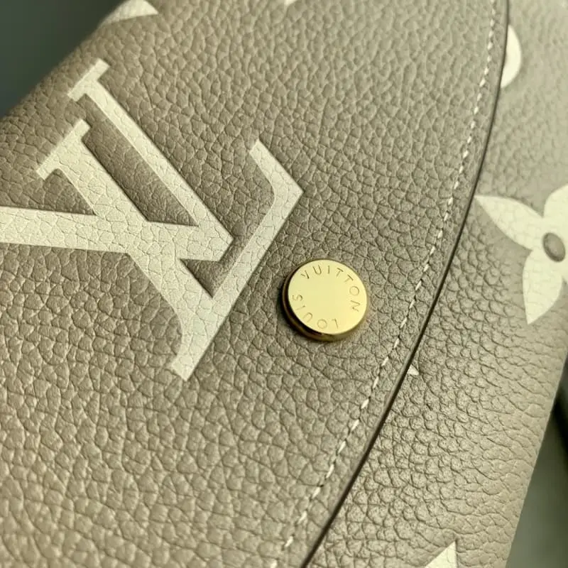 M82341 19x10x2cm High Quality Bags - Image 3