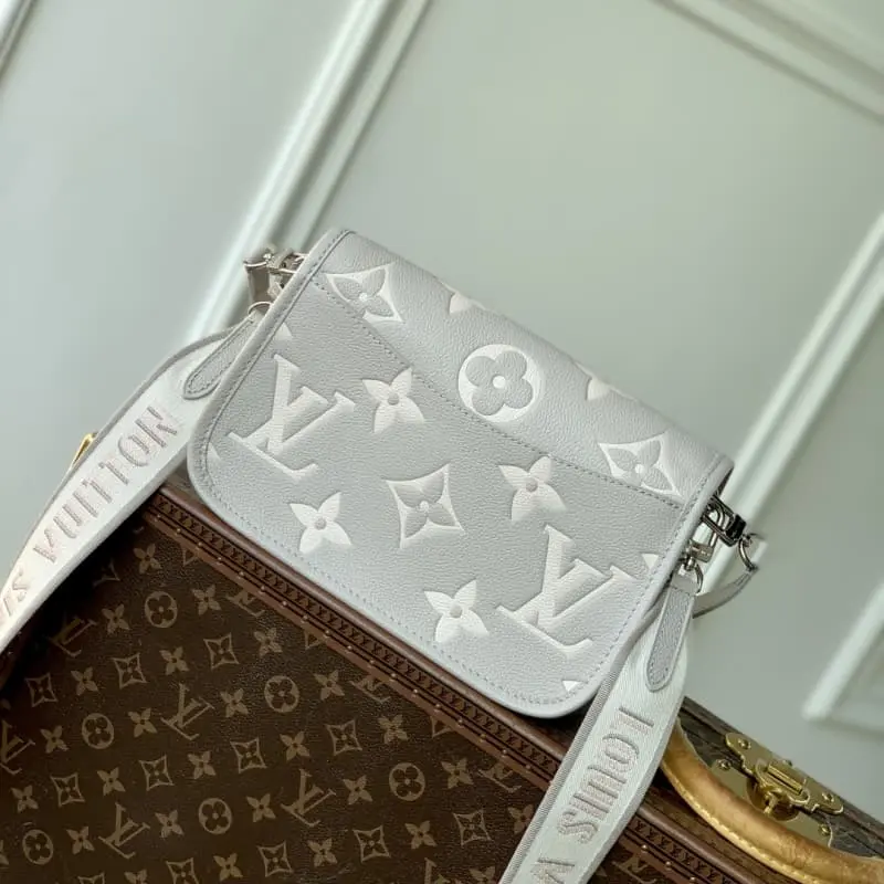 M14214 Taro Purple 15x9x24cm High Quality Bags - Image 3