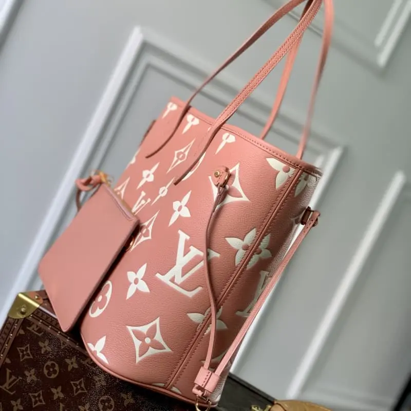 M45686 32x29x17cm High Quality Bags - Image 3