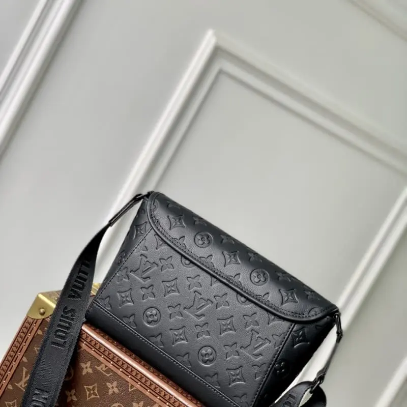 M14874 26.6x17x11cm High Quality Bags - Image 3