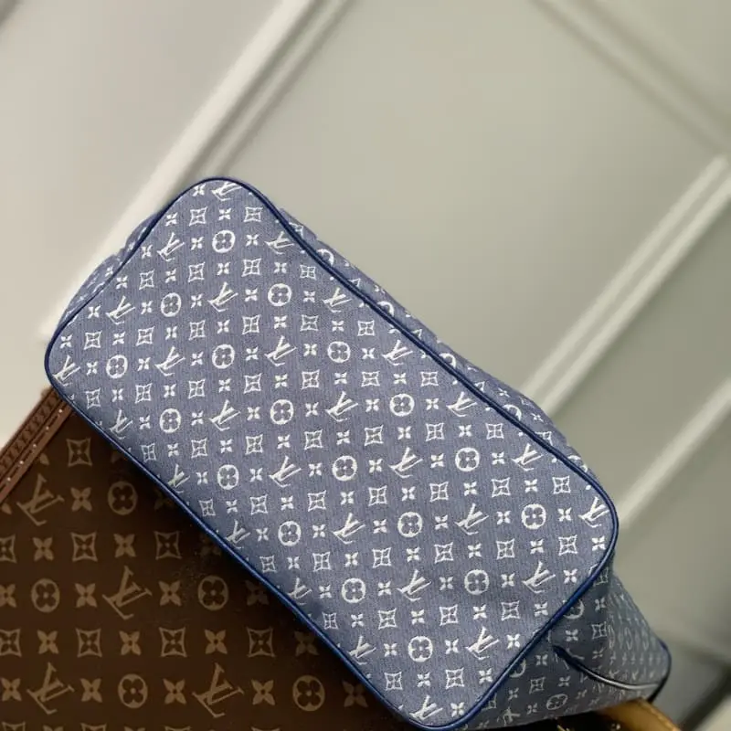 M40995 Blue 32x29x17cm High Quality Bags - Image 3