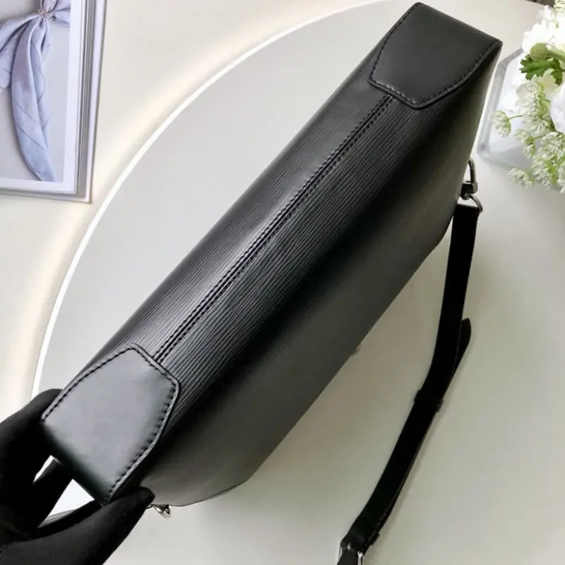 M51689 37x30x6cm High Quality Bags - Image 3