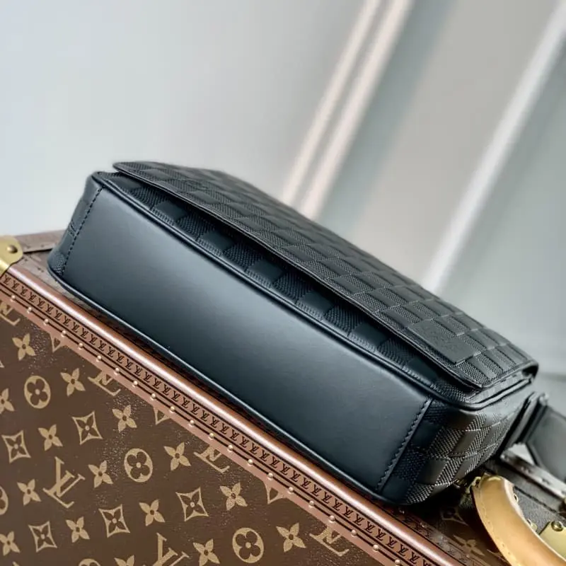 N42711 26x20x7cm High Quality Bags - Image 3