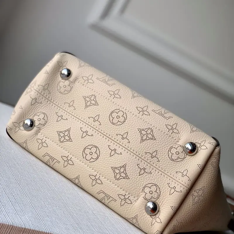 M54353 S3 34x18.5x13cm High Quality Bags - Image 3