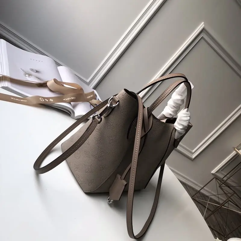 M54353 S4 34x18.5x13cm High Quality Bags - Image 3