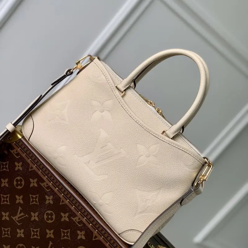 M46503 28x18x8cm High Quality Bags - Image 3