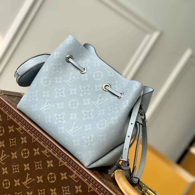 M21582 19x22x14cm High Quality Bags - Image 3