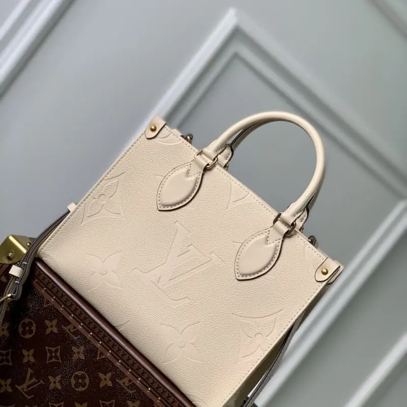 M45653 White Embossed 25x19x11.5cm High Quality Bags - Image 3