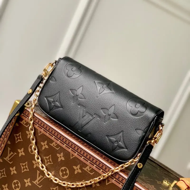 M82210 Black 23.5x12x4.3cm High Quality Bags - Image 3