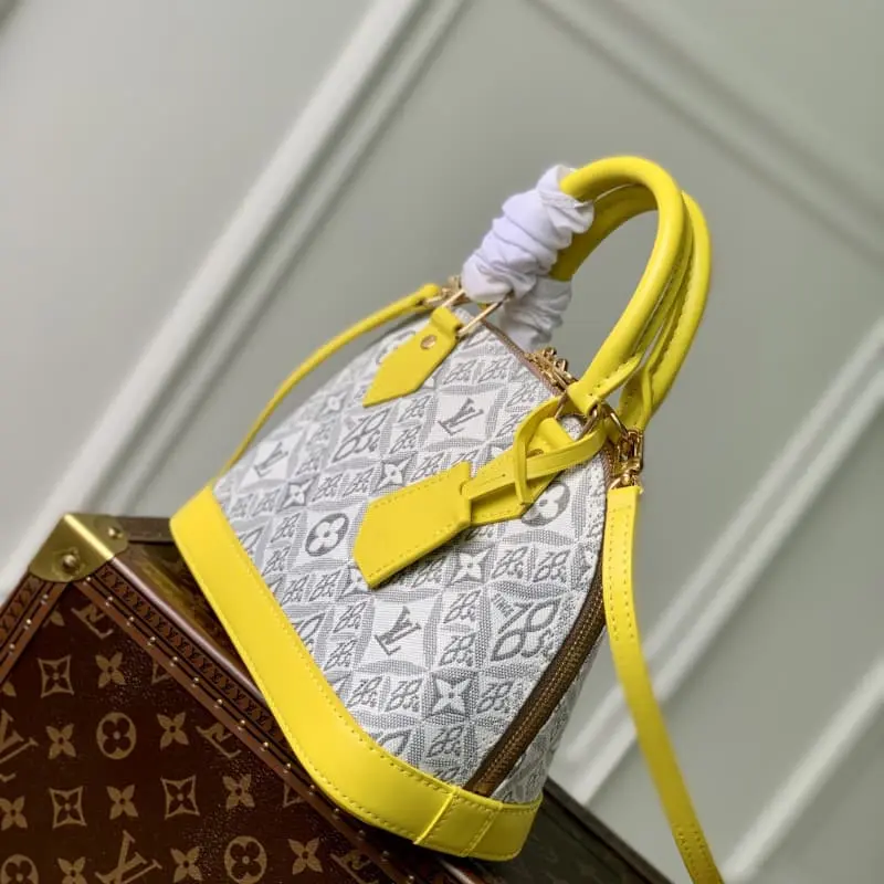 M91606 25x19x12cm High Quality Bags - Image 3