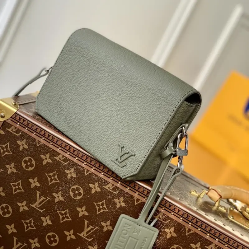 M82086 17.3x12x7cm High Quality Bags - Image 3