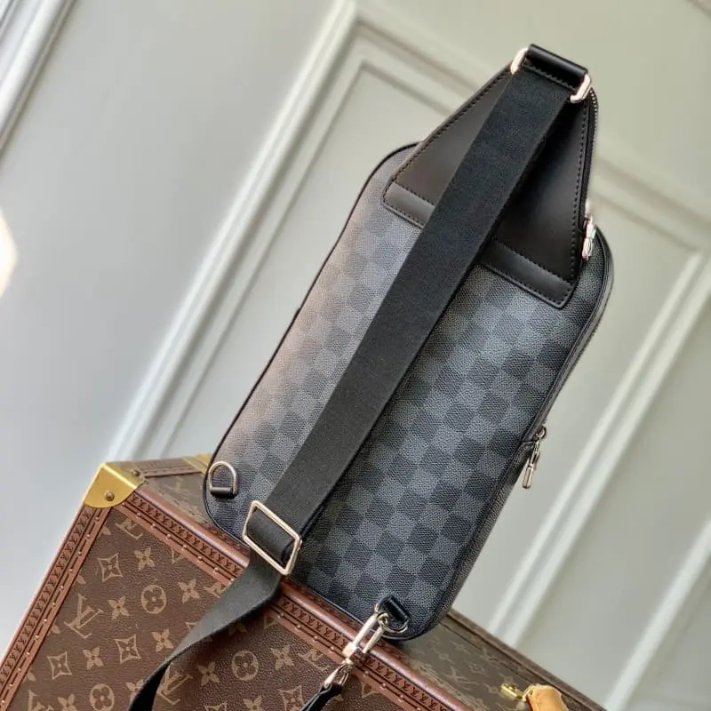 N45302 31x7x20cm High Quality Bags - Image 3