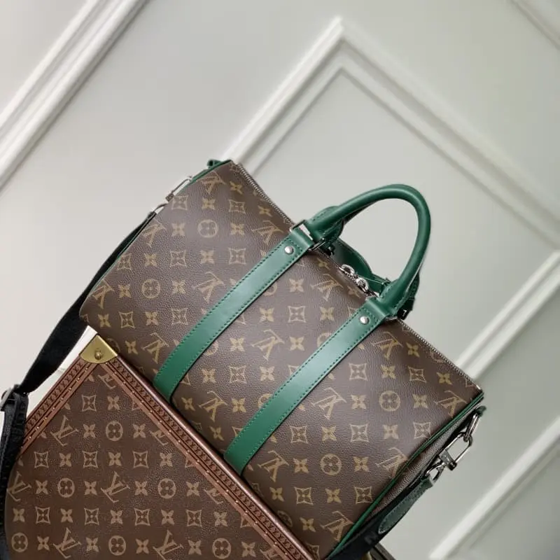 M12765 Green 21x16x34cm High Quality Bags - Image 3