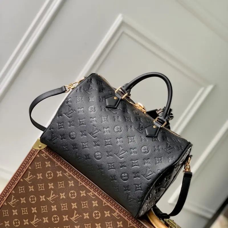 M47186 30x21x7cm High Quality Bags - Image 3