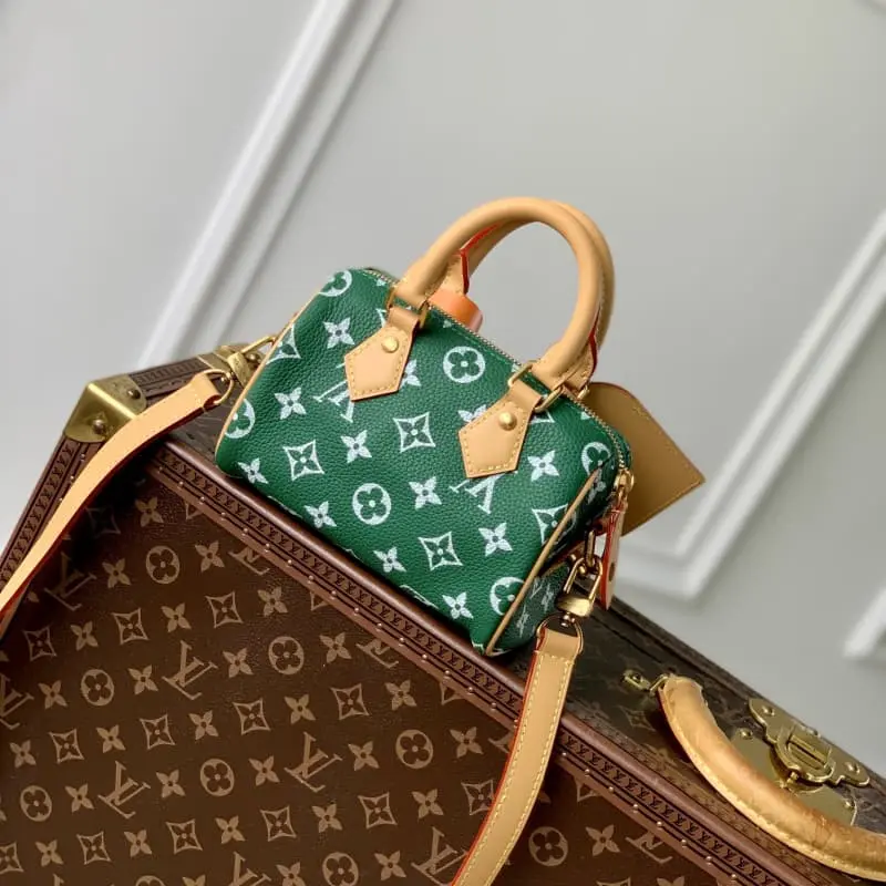 M24419 Green 18x12x10cm High Quality Bags - Image 3