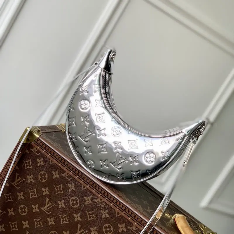 M11833 Silver 23x13x6cm High Quality Bags - Image 3