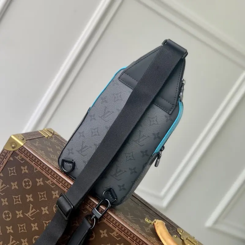 M11703 16x33x5.7cm High Quality Bags - Image 3