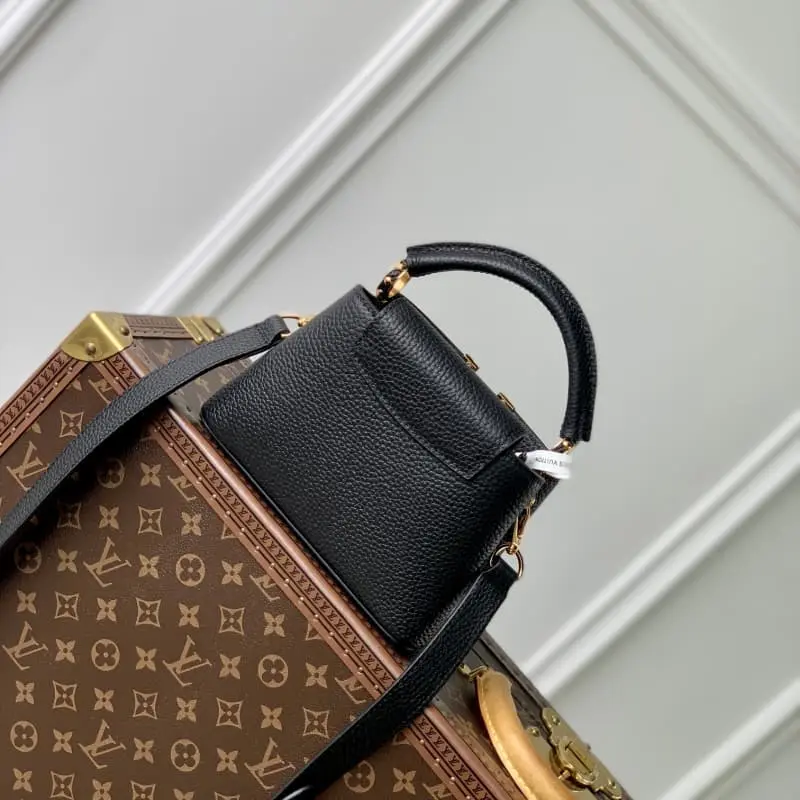 M24673 Black HH102 1 21x14x8cm High Quality Bags - Image 3