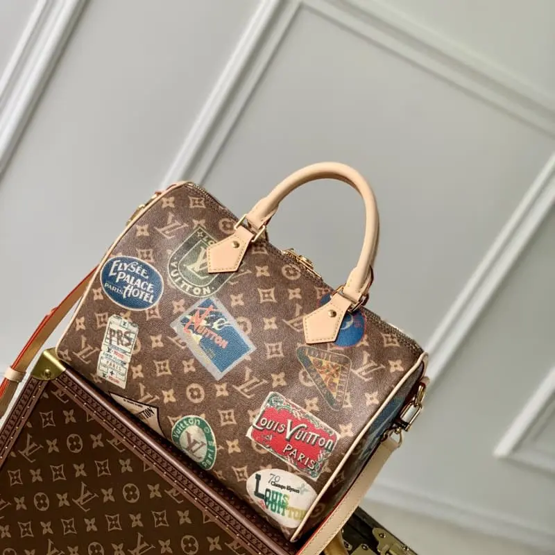 M47087 30x21x17cm High Quality Bags - Image 3